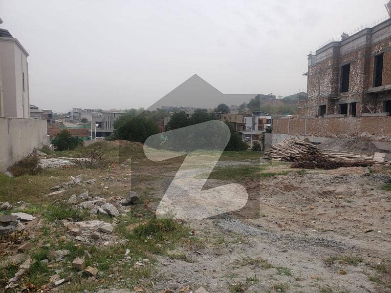 Sec F Dha Ph 01, 1100 Sq Yd ( 2x Kanal Plus) Residential Plot at Circular Drive is up for sale
