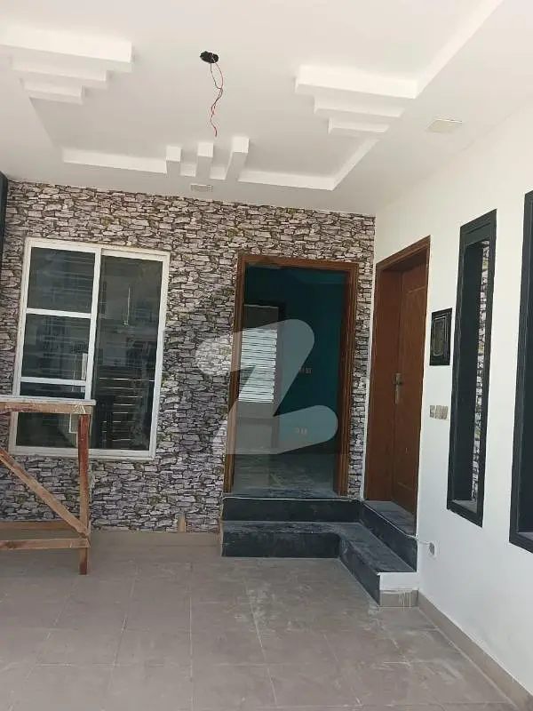 Bahria Enclave 5 Marla House Available For Rent