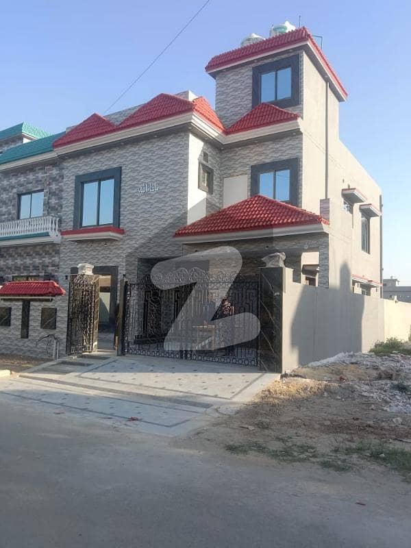 House For Grabs In 10 Marla Khayaban-E-Amin