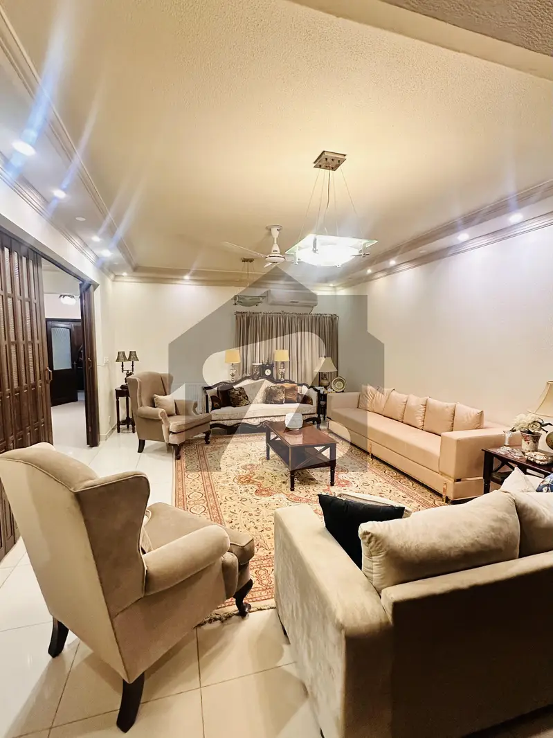 Luxurious 4 Bedroom Unfurnished Apartment Available For Sale In F11 Karkuram Enclave