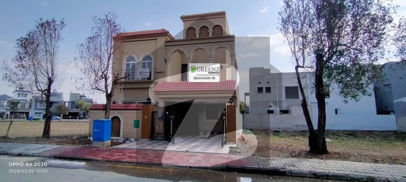 BRAND NEW HOUSE OF 8 MARLA SPANISH DESIGN HOUSE IN PHASE 2, BAHRIA ORCHARD AT VERY REASONABLE PRICE