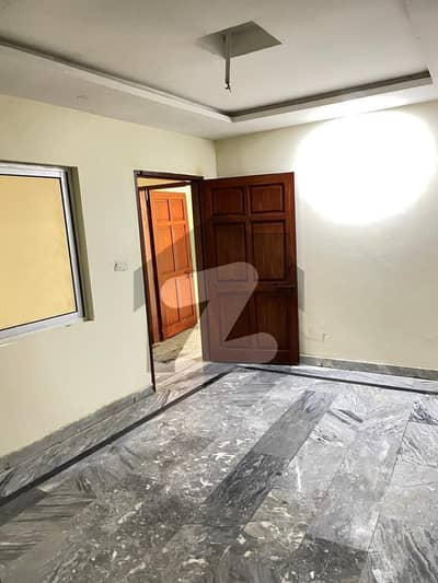 تارامری اسلام آباد میں 2 کمروں کا 3 مرلہ فلیٹ 47.0 لاکھ میں برائے فروخت۔