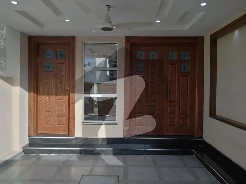 Ready To Buy A House 7 Marla In Bahria Town Phase 8 - Usman Block