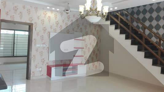 7 Marla House In Bahria Town Phase 8 - Usman Block Is Available For sale