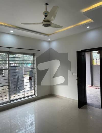 10 Marla Upper Portion Available For Rent In DHA Phase 1