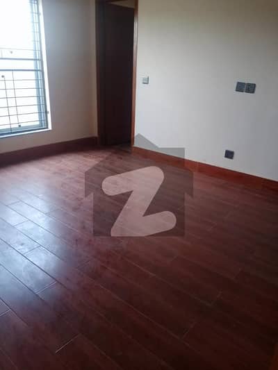 8 MARLA 2 BED ROOM UPPER PORTION FOR RENT