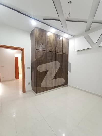 ایڈن ریزیڈینشیا ایڈن,لاہور میں 2 کمروں کا 5 مرلہ زیریں پورشن 30.0 ہزار میں کرایہ پر دستیاب ہے۔