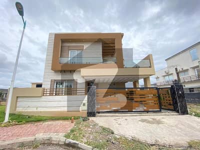 BRAND NEW 10 MARLA HOUSE WITH 5 MARLA EXTRA LAND FOR SALE