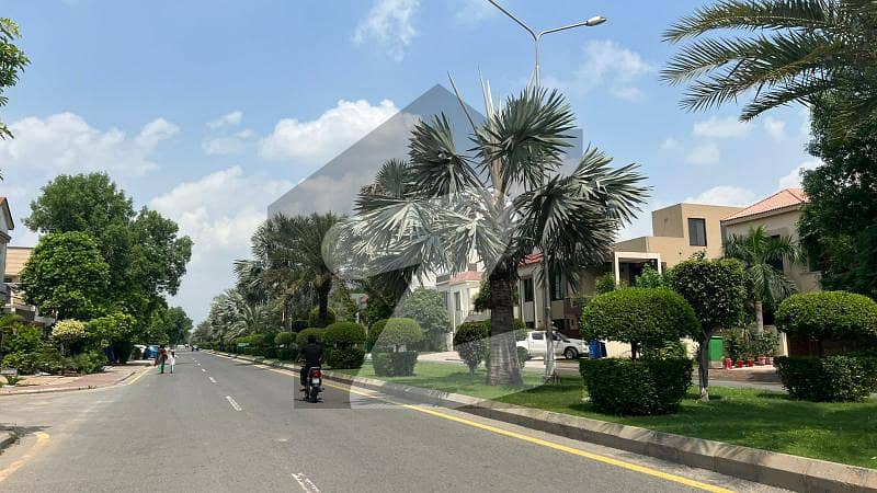 Beautiful Location 8 Marla Residential Plot For Sale In Bahria Town Lahore Sector B
