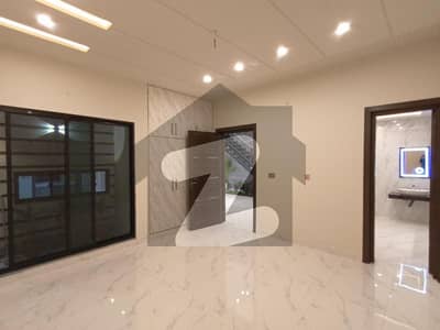 5 Marla Beautiful Brand Villa For Sale - Eden Valley Faisalabad