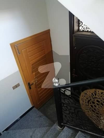 فیصل ٹاؤن - ایف ۔ 18 اسلام آباد میں 4 کمروں کا 10 مرلہ بالائی پورشن 65.0 ہزار میں کرایہ پر دستیاب ہے۔