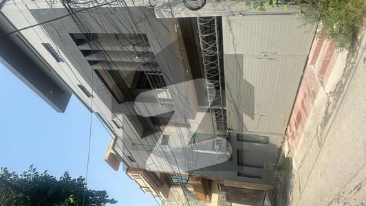 پشاور روڈ راولپنڈی میں 6 کمروں کا 7 مرلہ مکان 90.0 ہزار میں کرایہ پر دستیاب ہے۔