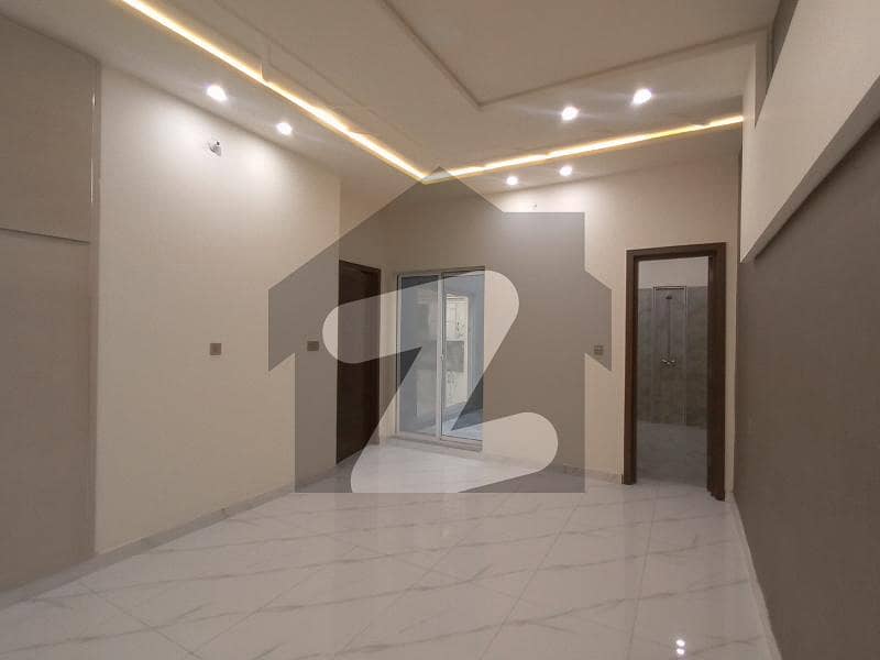 ایڈن ایگزیکیٹو ایڈن گارڈنز,فیصل آباد میں 5 کمروں کا 7 مرلہ مکان 3.75 کروڑ میں برائے فروخت۔