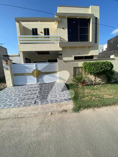 5 Marla Park Fecing Brand New House Available For Sale In Buch Vilas Multan