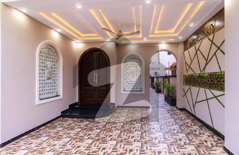 A 14 Marla Upper Portion In Lahore Is On The Market For Rent