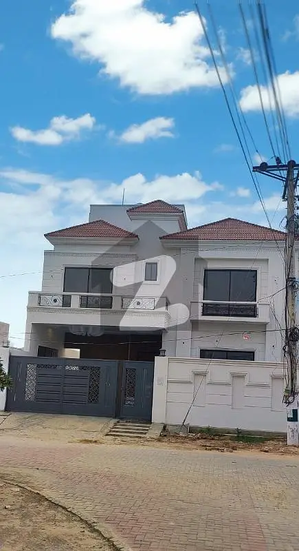 10 Marla Dream Home For Sale In Green City Okara