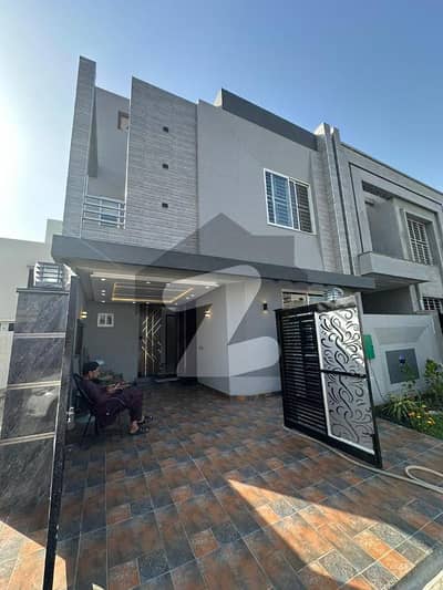 3 BEDS 5 MARLA BRAND NEW HOUSE FOR SALE LOCATED BAHRIA ORCHARD LAHORE