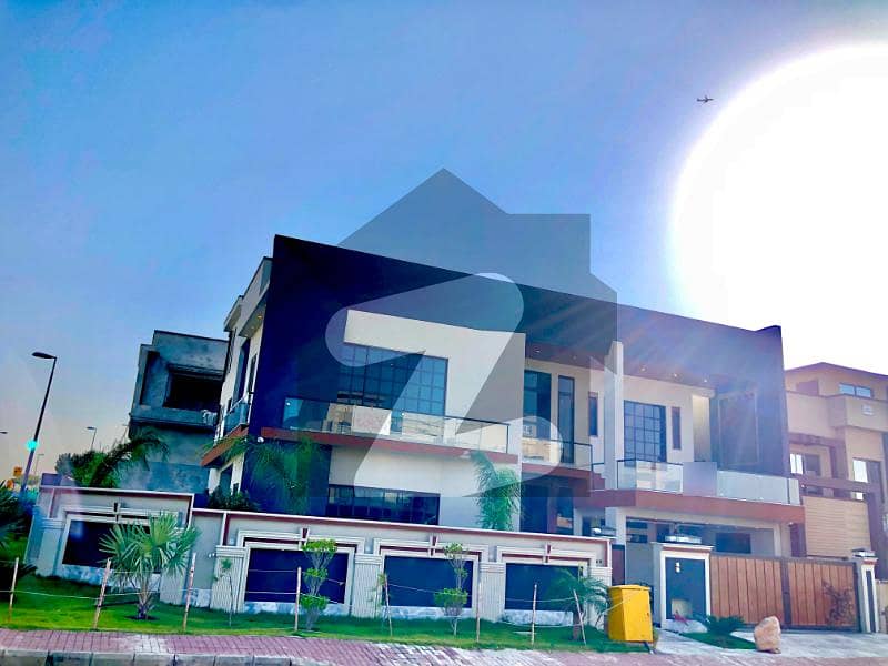 بحریہ ٹاؤن فیز 8 بحریہ ٹاؤن راولپنڈی,راولپنڈی میں 6 کمروں کا 1 کنال مکان 1.6 لاکھ میں کرایہ پر دستیاب ہے۔