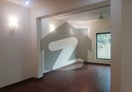 پاک عرب ہاؤسنگ سوسائٹی لاہور میں 1 کمرے کا 5 مرلہ مکان 31.0 ہزار میں کرایہ پر دستیاب ہے۔