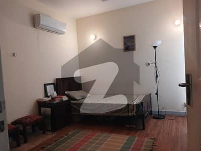 لیک سٹی - سیکٹر M7 - بلاک اے لیک سٹی ۔ سیکٹرایم ۔ 7,لیک سٹی,رائیونڈ روڈ,لاہور میں 4 کمروں کا 10 مرلہ مکان 2.9 کروڑ میں برائے فروخت۔