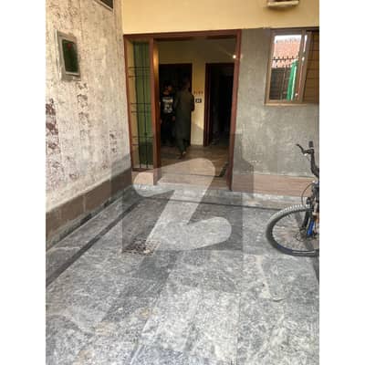 5 Marla Lower Portion Available For Rent Block F