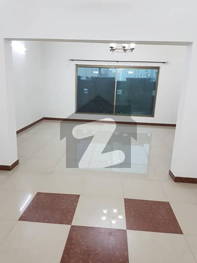 عسکری 10 - سیکٹر ایف عسکری 10,عسکری,لاہور میں 4 کمروں کا 17 مرلہ مکان 2.0 لاکھ میں کرایہ پر دستیاب ہے۔