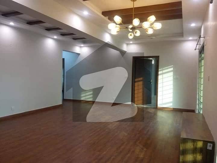 Brend New apartment for Sale in Askari 11 sec-D Lahore