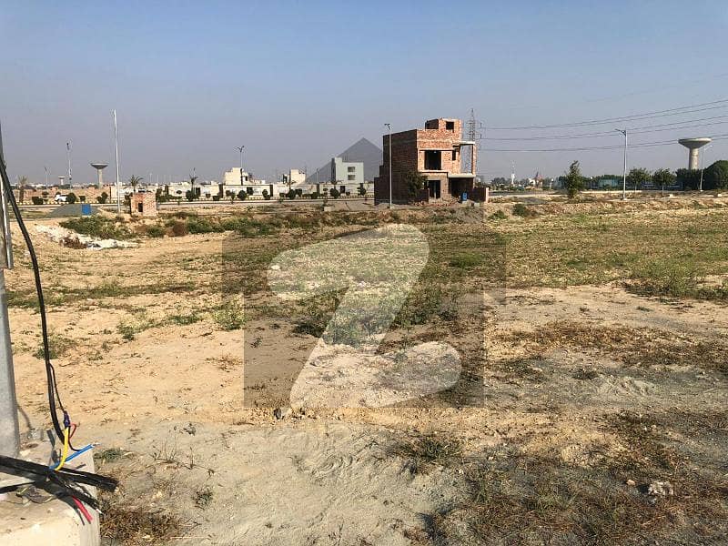 10 MARLA RESIDENTAL PLOT LOWEST PRICE AVAILABLE IN NEW LAHORE CITY NEAR BAHRIA TOWN