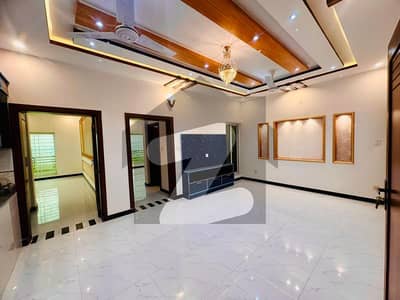 10 Marla Beautiful Portion Available For Rent In Bahria Town Phase 8