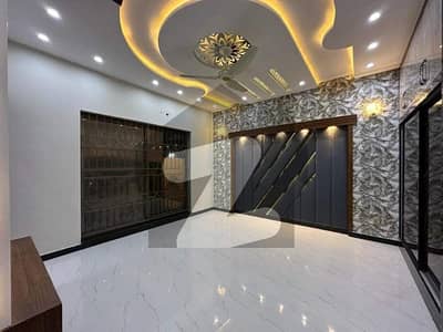 10Marla Upper Portion Available For Rent In Bahria Town Phase 8