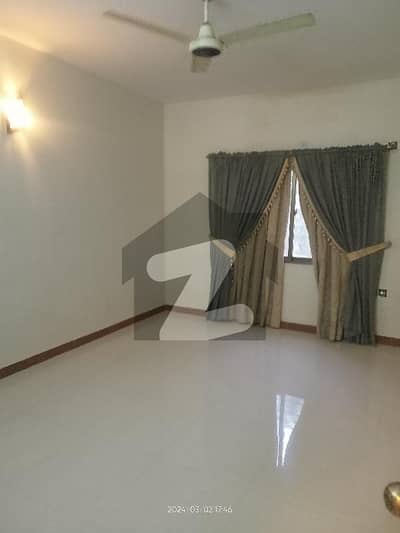 2nd floor 2 bed lounch bunglow portion