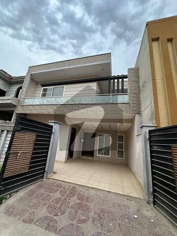 6 Marla Brand New 2nd shifting House For Rent In MPS Road
