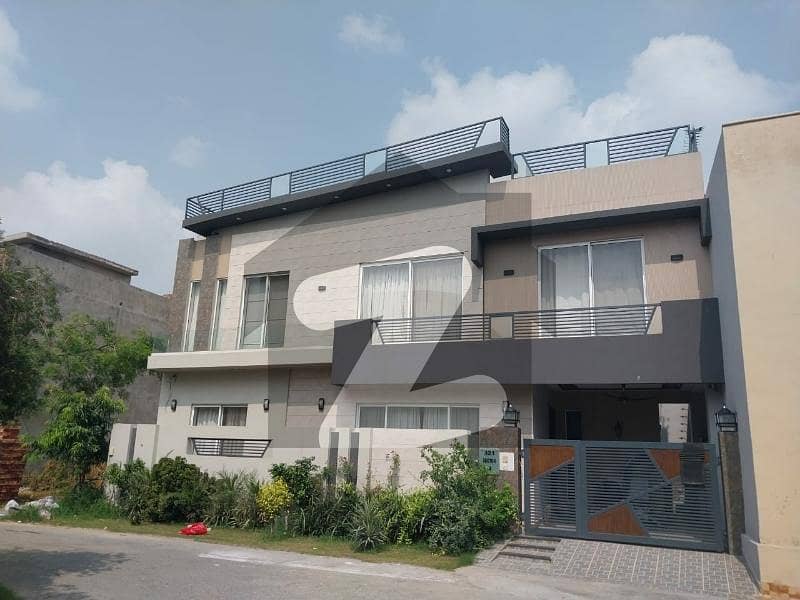5 Marla House Available for Sale in DHA Phase 5 Lahore