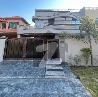 4 Beds 10 Marla Hot Location House for Sale in Ex Air Avenue DHA Phase 8 Lahore.