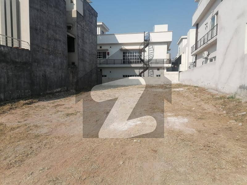 10 Marla Residential Plot For Sale Near Masjid, Parks And Market