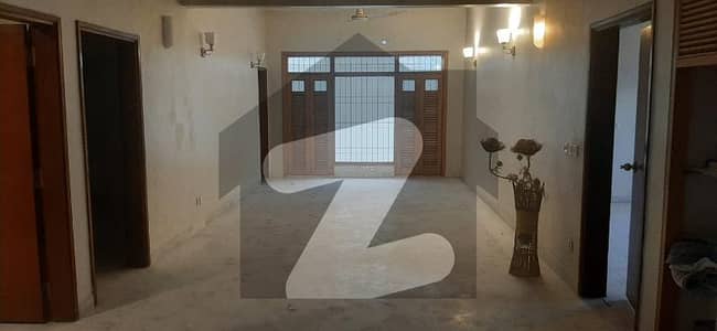4 BED ROOMS DRAWING ROOM LOUNGE 2ND FLOOR FLAT FOR RENT NEAR IMTIAZ TARIQ ROAD