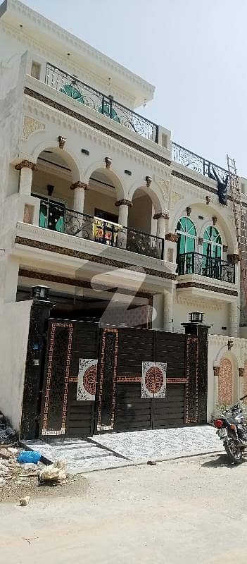 A Near To Park 6 Marla House Located In Al Rehman Phase 2 - Block K Is Available For Sale