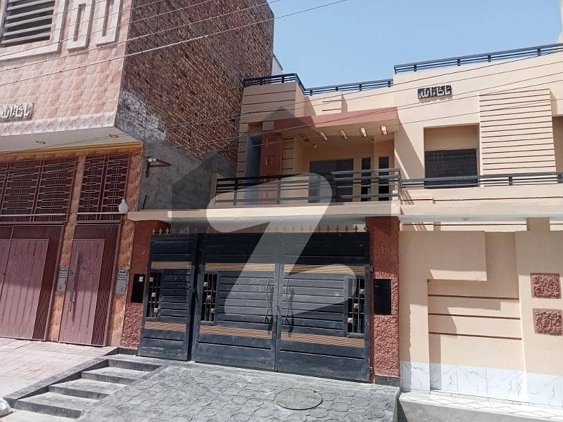 خانپور روڈ رحیم یار خان میں 5 کمروں کا 8 مرلہ مکان 1.9 کروڑ میں برائے فروخت۔