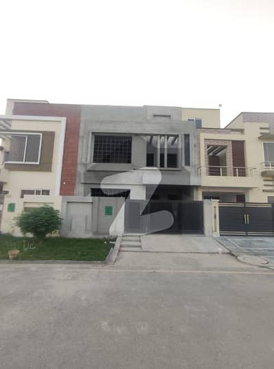 5 Marla Solid Grey Grey Structure B Block Good And Hot Location Bahria Orchard