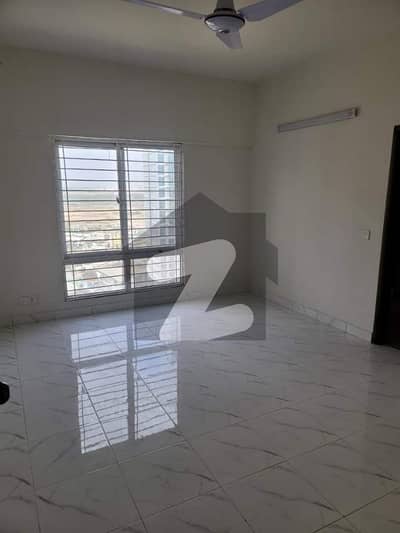 DUPLEX APARTMENT AVAILABLE FOR RENT