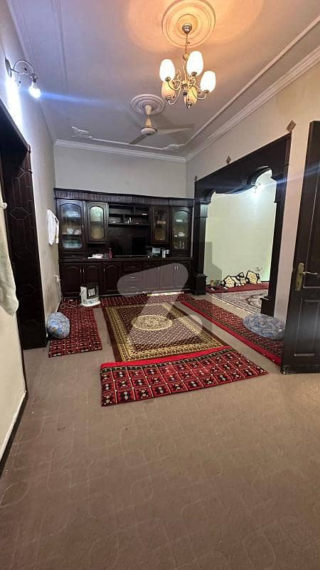 صادق آباد راولپنڈی میں 4 کمروں کا 2 مرلہ مکان 1.25 کروڑ میں برائے فروخت۔