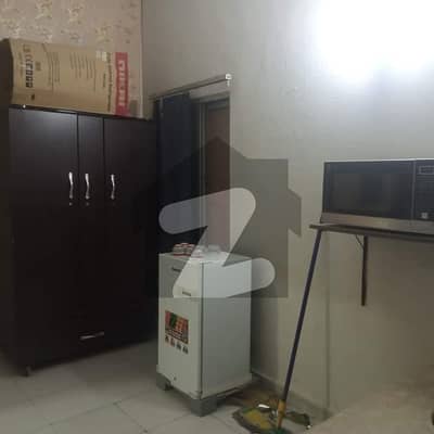 1 bed Living Appartment opposite Emporium Mall and Expo Centre