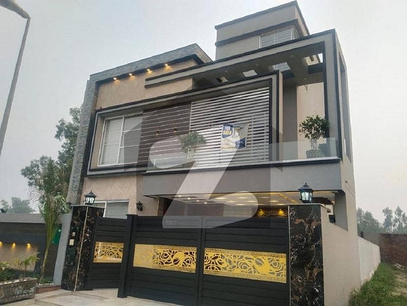 10 Marla House For Sale In Oversea B Block Bahira Town Lahore