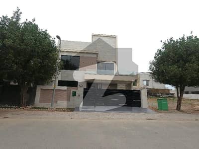 Centrally Located House For sale In Bahria Town - Rafi Block Available