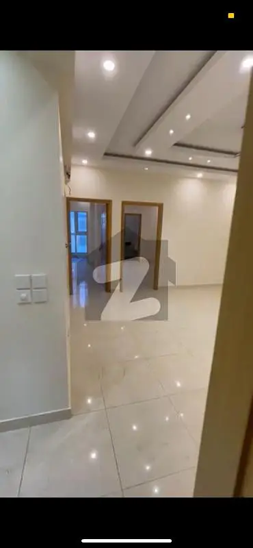 Experience Luxury Living: Stunning 3 Bed Apartment in Southern Residency, DHA Phase 8, Karachi