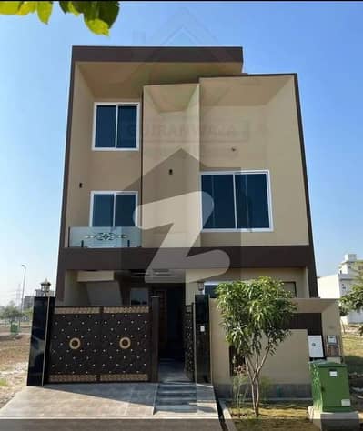 New Modern House 5 Marla In D Block For Sale Royal Palm City