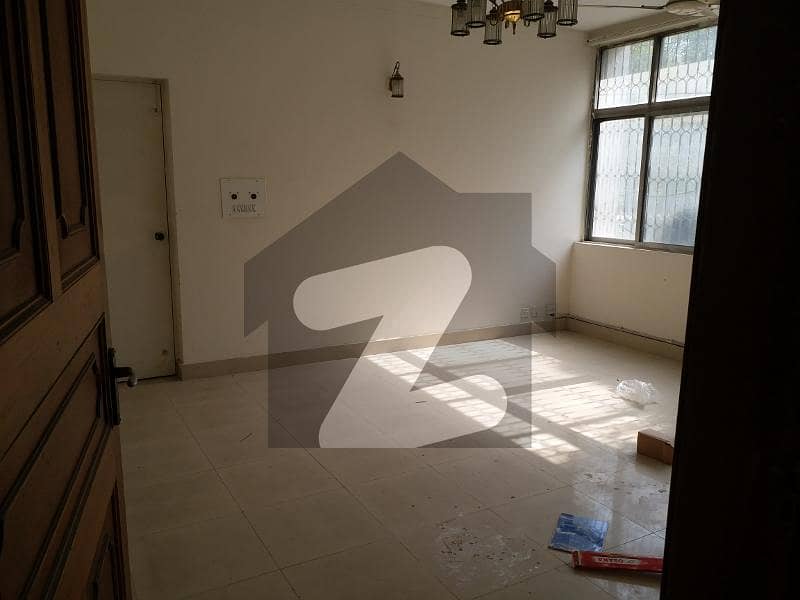 Askari 1 First Floor Flat Available For Rent