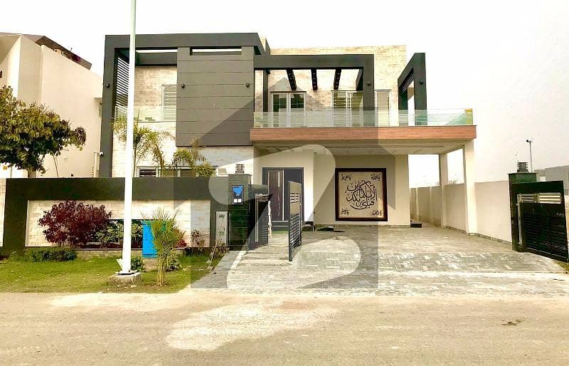 Unfurnished Luxury House DHA Very Hot Location Near TO Park And Market