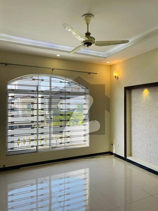 10 Marla House For Rent Is Available In Bahria Town Phase 4