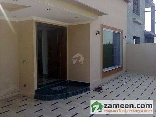 1 Kanal Bungalow In Gulberg 3, Main Ferozpur Road, At Prime Location For Sale